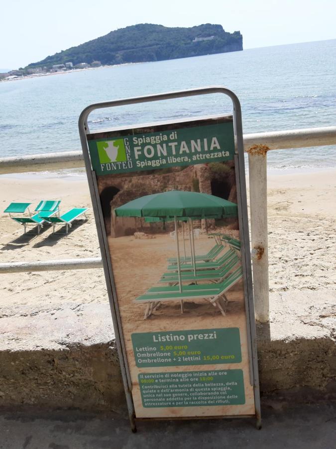 Un Letto A Gaeta - Villa A Fontania Esterno foto